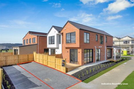 Photo of property in 16 Waimarie Drive, Karaka, 2578