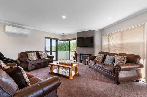 Photo of property in 8 Chiania Place, Somerville, Auckland, 2014