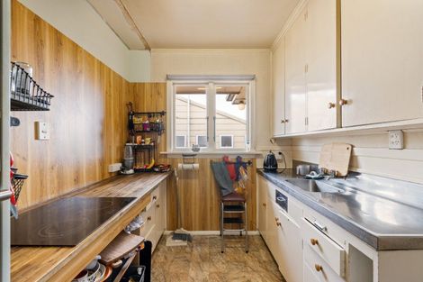 Photo of property in 5 Douglas Road, Amberley, 7410