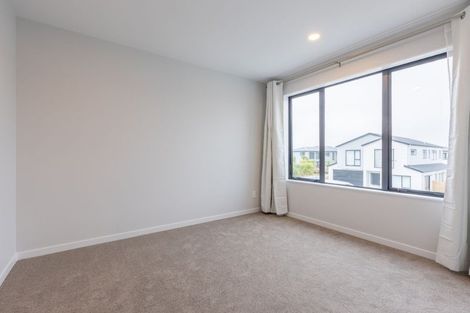Photo of property in 29 Toanui Road, Hobsonville, Auckland, 0616