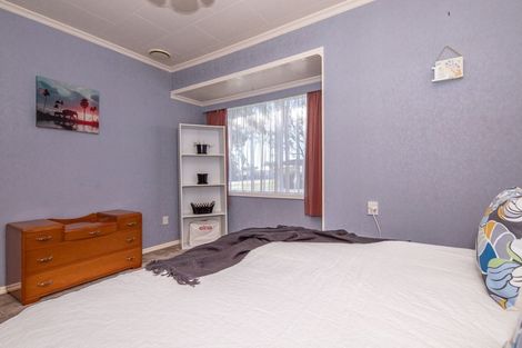 Photo of property in 92 Russell Street, Westport, 7825