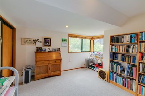 Photo of property in 17a Bryndwr Road, Fendalton, Christchurch, 8052