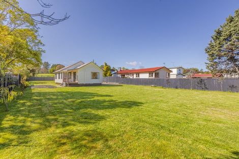 Photo of property in 28 Watts Street, Waipawa, 4210
