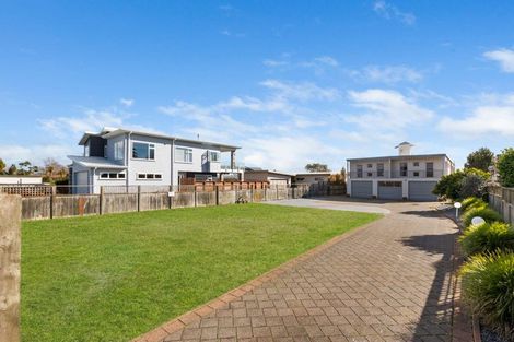 Photo of property in 27unit Willow Avenue, Hannahs Bay, Rotorua, 3010