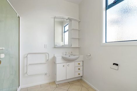 Photo of property in 12 Signallers Grove, Strathmore Park, Wellington, 6022