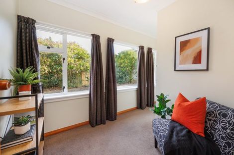 Photo of property in 917 Upper Main Street, Roslyn, Palmerston North, 4414