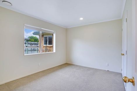 Photo of property in 41 Dalgliesh Avenue, Forest Lake, Hamilton, 3200