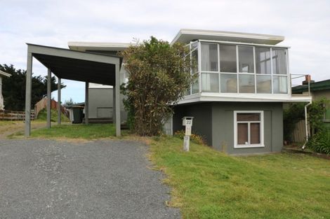 Photo of property in 22 Nelson Street, Foxton Beach, Foxton, 4815