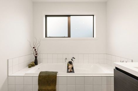 Photo of property in 5 Bannister Street, Jacks Point, Queenstown, 9371