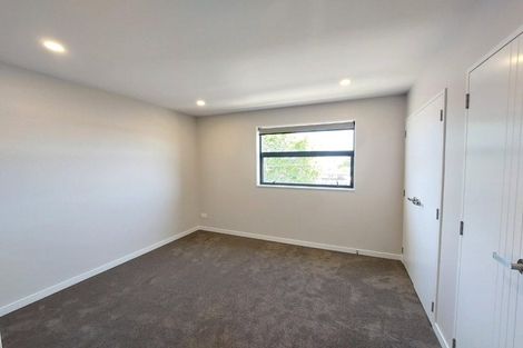 Photo of property in 1/10 Newington Road, Henderson, Auckland, 0612
