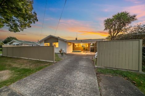 Photo of property in 6 Cruickshank Road, Clouston Park, Upper Hutt, 5018