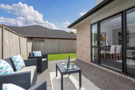 Photo of property in 50 Cyril French Drive, Flat Bush, Auckland, 2016