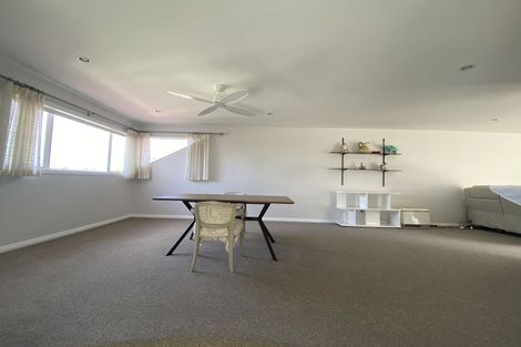 Photo of property in 5 Gretna Green, Browns Bay, Auckland, 0630