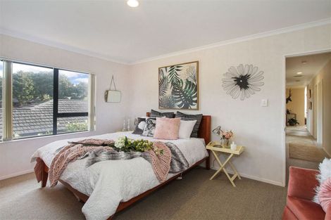 Photo of property in 50 Ridgeway Road, Pukekohe, 2120