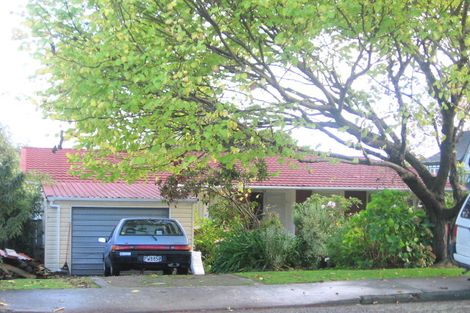 Photo of property in 2 Matenga Street, Waikanae, 5036