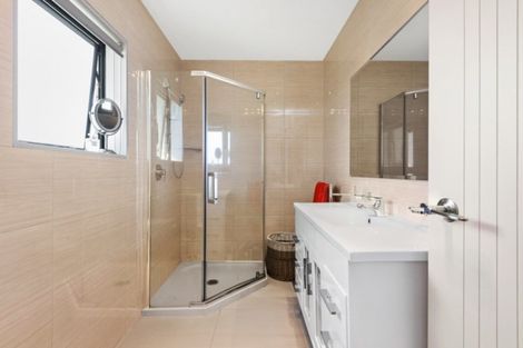 Photo of property in 7 Mcburney Place, Mangere East, Auckland, 2024