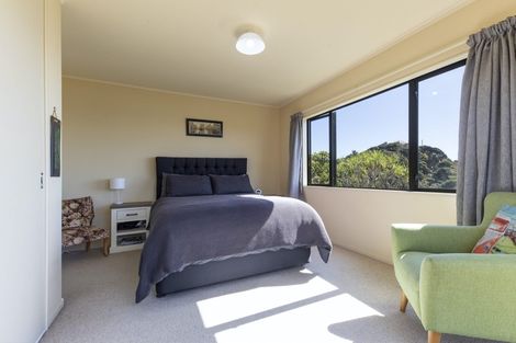 Photo of property in 85 Piha Road, Piha, New Lynn, 0772