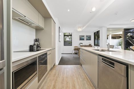 Photo of property in 7/48 Marine Parade, Mount Maunganui, 3116