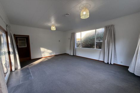 Photo of property in 26 Seaview Terrace, Kew, Dunedin, 9012