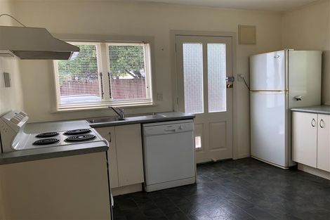 Photo of property in 13 Fairlea Road, Te Atatu South, Auckland, 0610