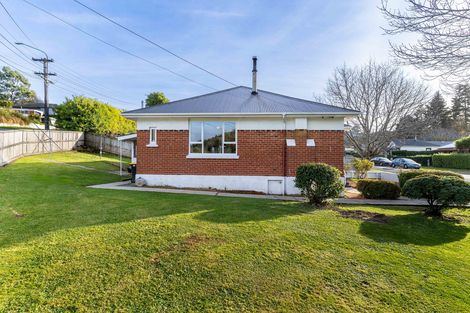 Photo of property in 1 Glenross Street, Glenross, Dunedin, 9011