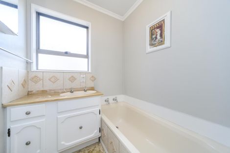 Photo of property in 82 Russell Street, Palmerston North, 4414