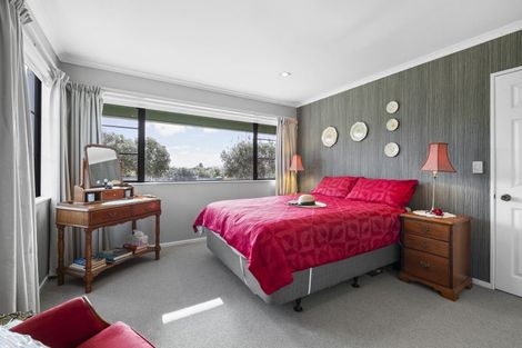 Photo of property in 39 Alec Craig Way, Gulf Harbour, Whangaparaoa, 0930