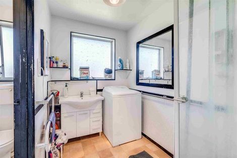 Photo of property in 2/136 Wainoni Road, Avondale, Christchurch, 8061