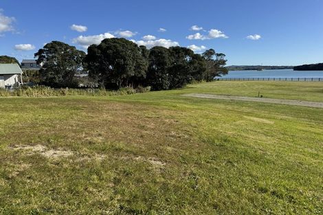 Photo of property in 19 Goble Road, Clarks Beach, 2679