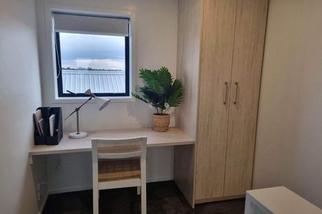 Photo of property in 231u8 Marine Parade, Seatoun, Wellington, 6022