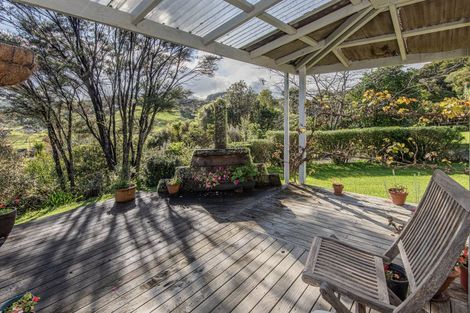 Photo of property in 4 Paparoa Station Road, Paparoa, 0571