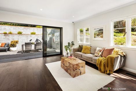 Photo of property in 30 Ponsonby Road, Karori, Wellington, 6012