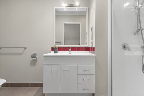 Photo of property in 1/271 Sturges Road, Henderson, Auckland, 0612