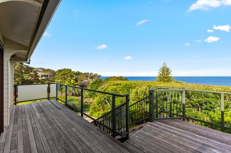 Photo of property in 14 Penguin Street, Leigh, Warkworth, 0985