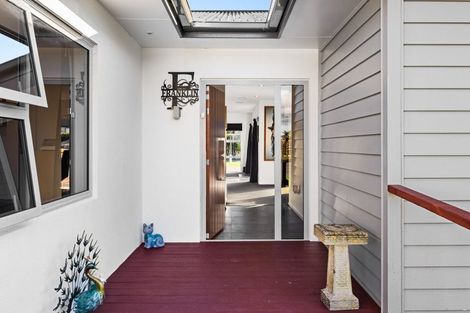 Photo of property in 22 Mercade Close, Stratford, 4332