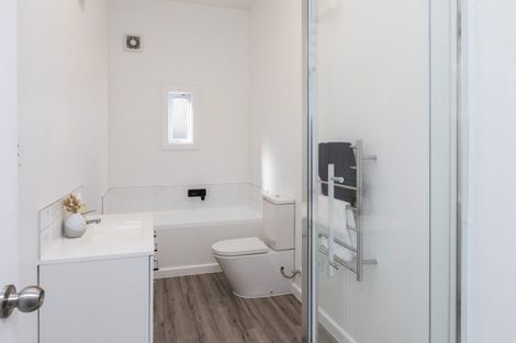 Photo of property in 664 Avonside Drive, Avonside, Christchurch, 8061