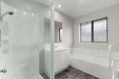 Photo of property in 8 Providence Place, Redwood, Christchurch, 8051