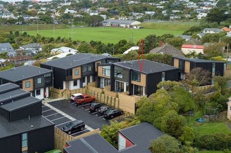 Photo of property in 38u2 Bankot Crescent, Ngaio, Wellington, 6035