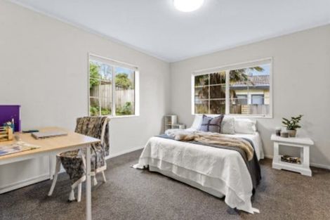 Photo of property in 53 Stratford Road, Manurewa, Auckland, 2105