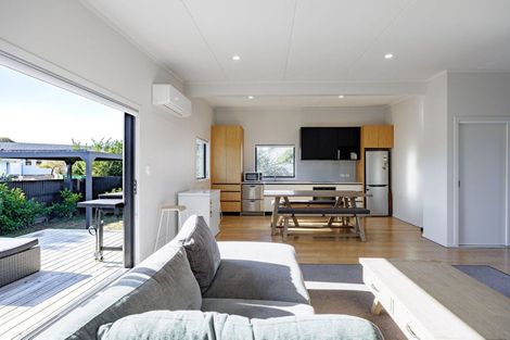 Photo of property in 9a Barton Avenue, Marewa, Napier, 4110