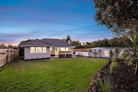 Photo of property in 7 Karamu Street, Te Atatu Peninsula, Auckland, 0610