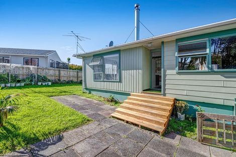 Photo of property in 23 Snells Beach Road, Snells Beach, 0920