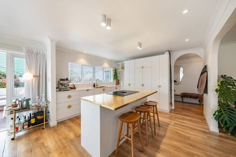 Photo of property in 4a Golders Road, Elderslea, Upper Hutt, 5018