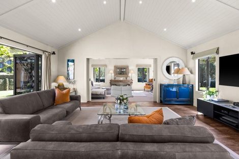 Photo of property in 99 Kent Terrace, Taradale, Napier, 4112