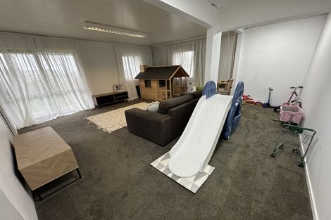 Photo of property in 42 Edgecombe Street, Newlands, Wellington, 6037