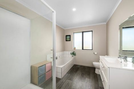 Photo of property in 16 Spitfire Drive, Burleigh, Blenheim, 7201