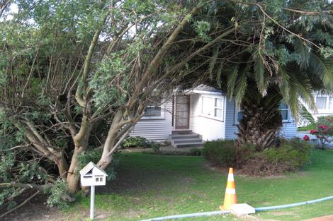 Photo of property in 13 Main Road, Wainuiomata, Lower Hutt, 5014