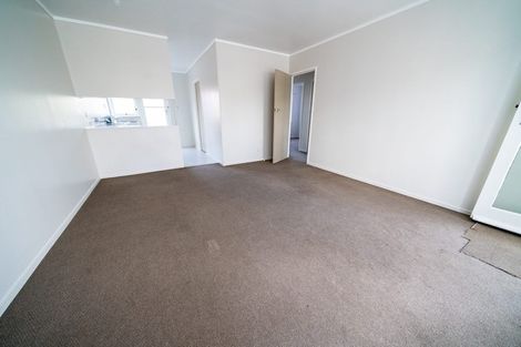 Photo of property in 2/41 Miro Street, New Lynn, Auckland, 0600