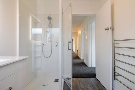 Photo of property in 37 Rewa Street, Takaro, Palmerston North, 4412