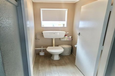 Photo of property in 71f2/ Gemstone Drive, Birchville, Upper Hutt, 5018